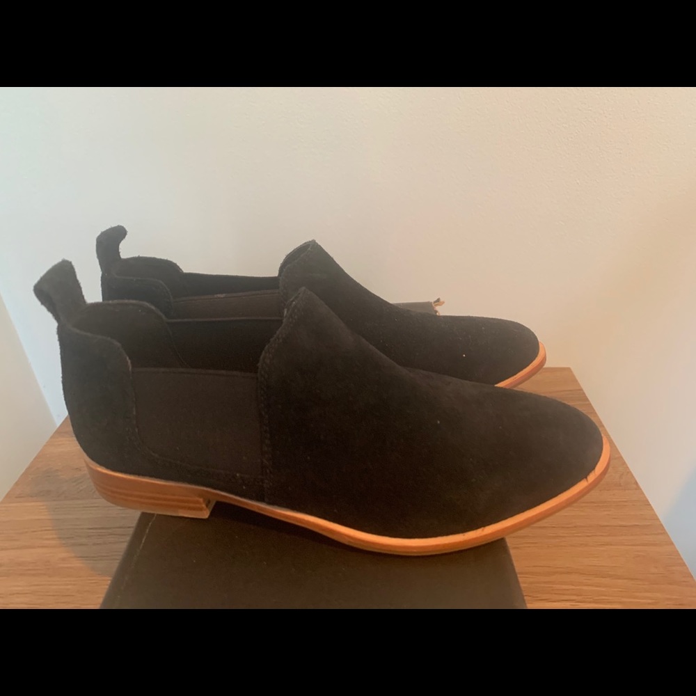 G.H. Bass&Co suede shoes